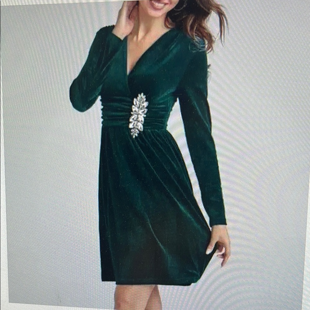Elegant Green Velvet Dress